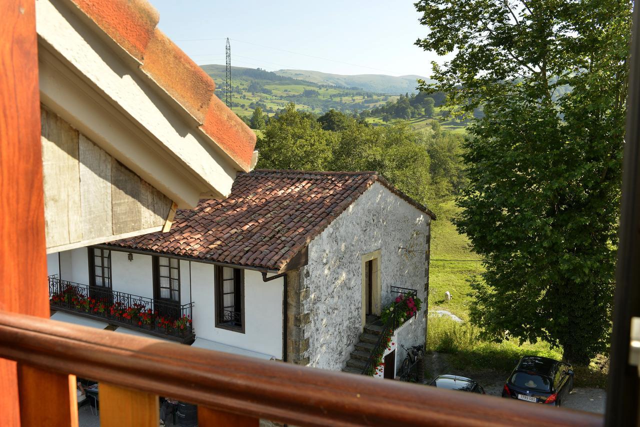 Hotel La Alfonsina Santibanez de Villacarriedo Luaran gambar