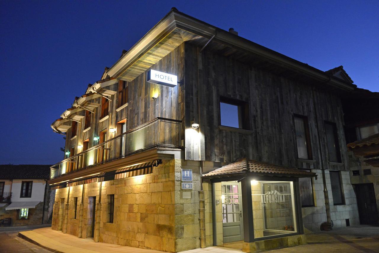 Hotel La Alfonsina Santibanez de Villacarriedo Luaran gambar