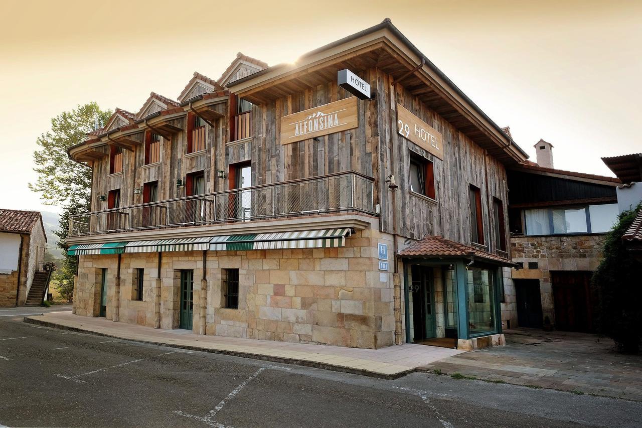 Hotel La Alfonsina Santibanez de Villacarriedo Luaran gambar